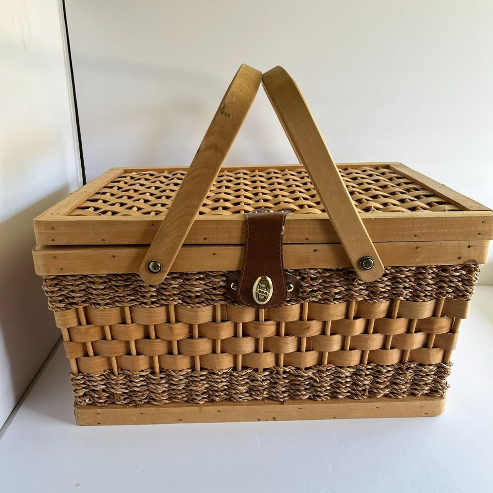 Vintage Wicker Picnic Basket with Double Handles and Clasp Front